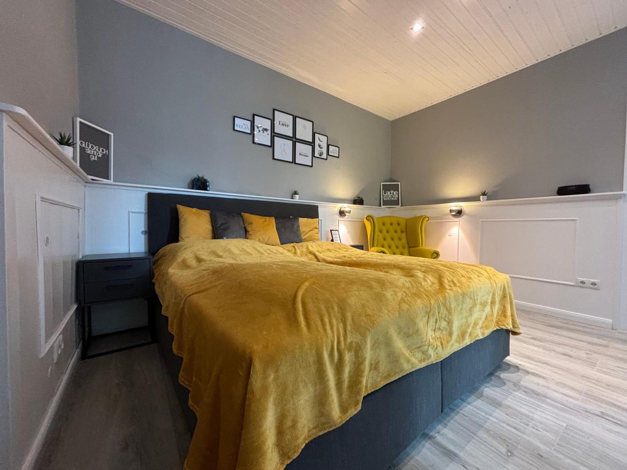 Urban-Elegance Silent-Garden Apartment Wina Bagian luar foto
